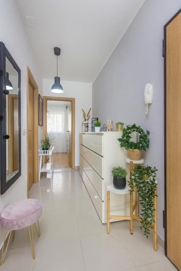 שיבניק Apartment Sea View מראה חיצוני תמונה